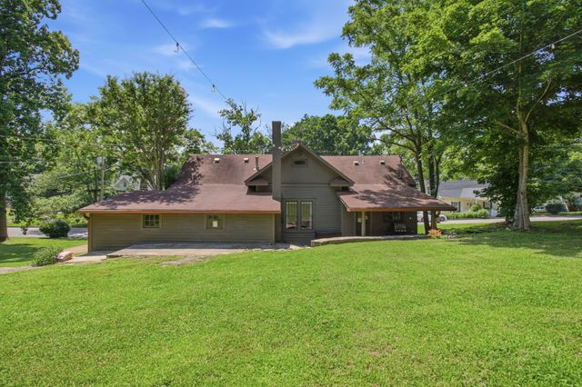 700 Mitchell Ave, Columbia, TN 38401