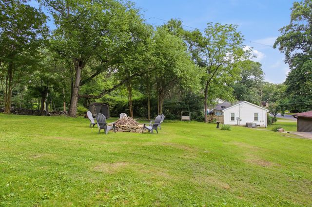 700 Mitchell Ave, Columbia, TN 38401