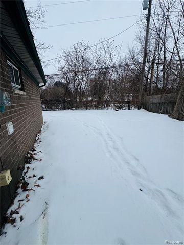 27059 Jeannette Court, Taylor, MI 48180