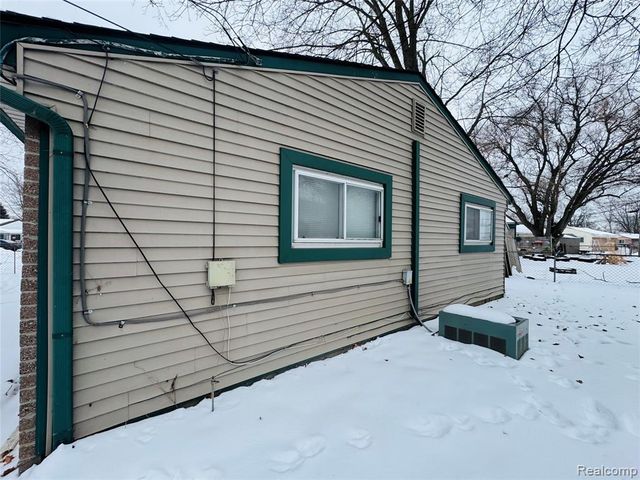 27059 Jeannette Court, Taylor, MI 48180