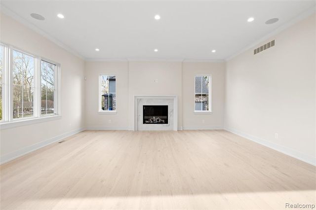 2802 Heathfield Road, Bloomfield Hills, MI 48301