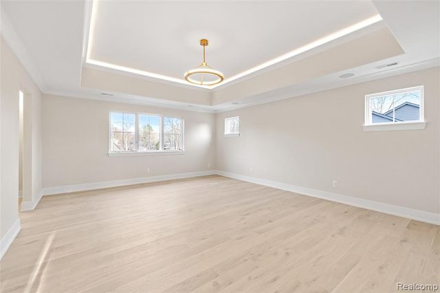 2802 Heathfield Road, Bloomfield Hills, MI 48301