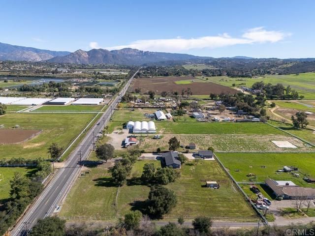 29807 Valley Center Rd., Valley Center, CA 92082