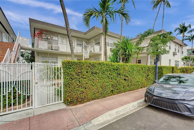717 Espanola Way 204, Miami Beach, FL 33139