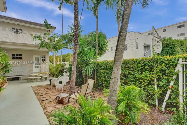 717 Espanola Way 204, Miami Beach, FL 33139