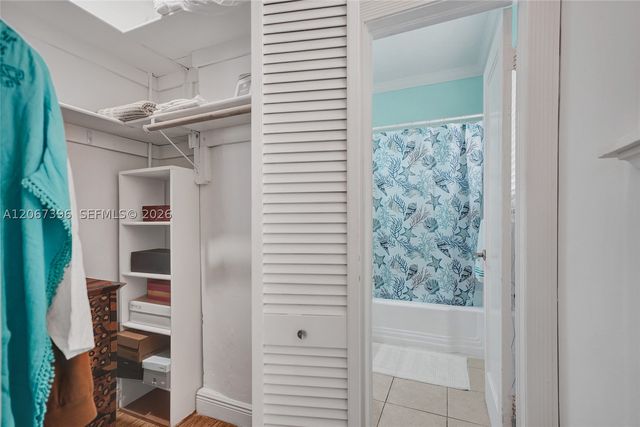 717 Espanola Way 204, Miami Beach, FL 33139