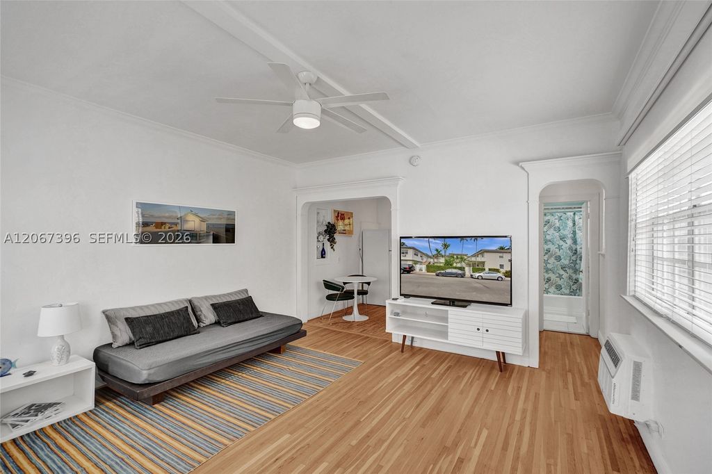 717 Espanola Way 204, Miami Beach, FL 33139