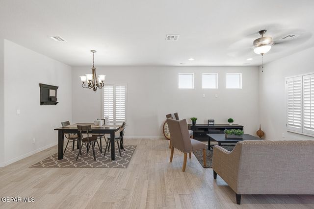 812 Paseo Dulce Avenue, El Paso, TX 79928