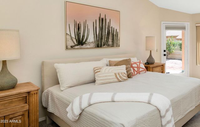 9013 W KERRY Lane, Peoria, AZ 85382