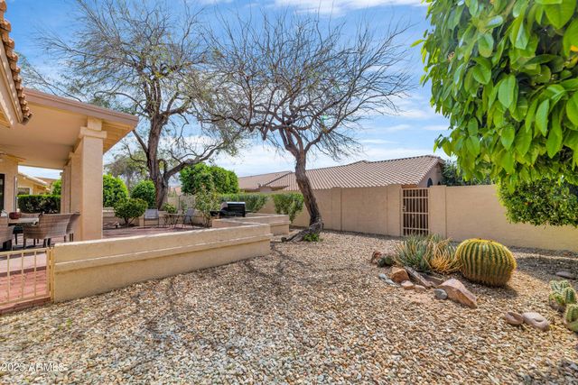 9013 W KERRY Lane, Peoria, AZ 85382