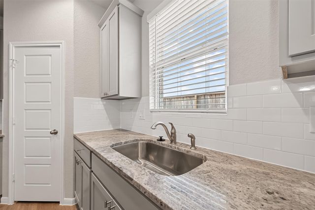 469 Stone Placa Trail, Brookshire, TX 77423