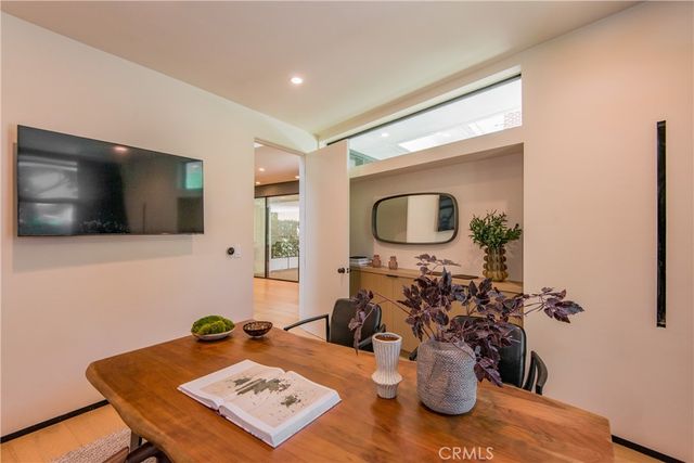 9018 Dorrington Avenue, West Hollywood, CA 90048
