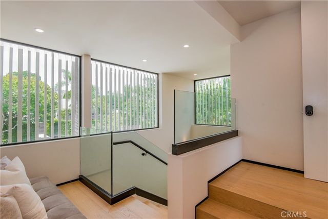 9018 Dorrington Avenue, West Hollywood, CA 90048