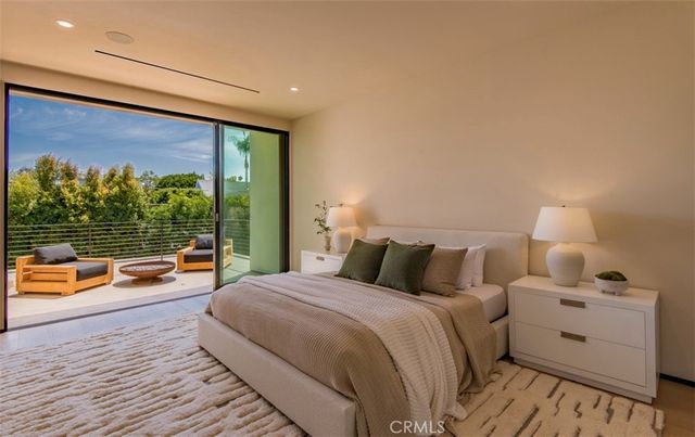 9018 Dorrington Avenue, West Hollywood, CA 90048