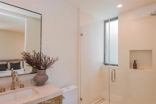 9018 Dorrington Avenue, West Hollywood, CA 90048