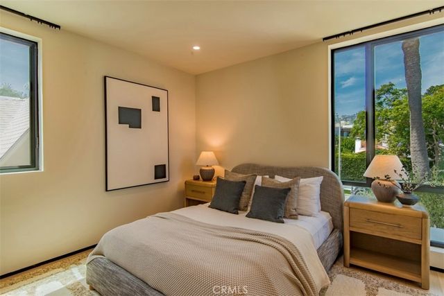 9018 Dorrington Avenue, West Hollywood, CA 90048