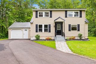8247 Oswego Road, Clay, NY 13090