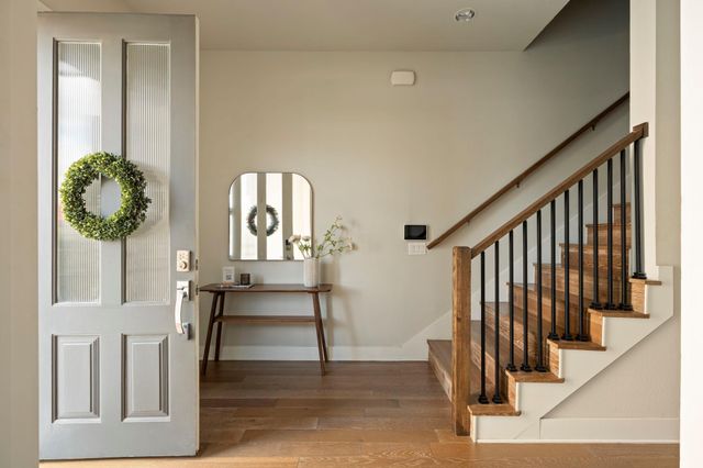1411 Town Creek DR 5, Austin, TX 78741