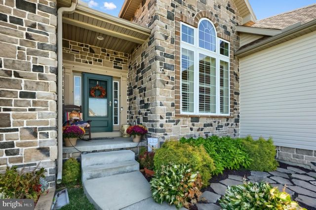 50 FOX RUN RD, Hanover, PA 17331
