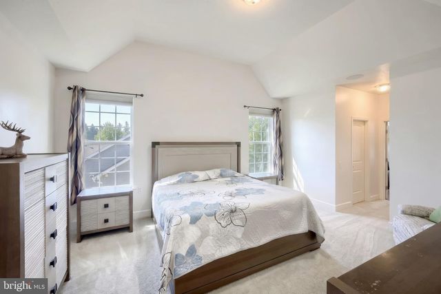 50 FOX RUN RD, Hanover, PA 17331