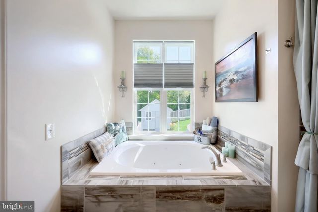 50 FOX RUN RD, Hanover, PA 17331