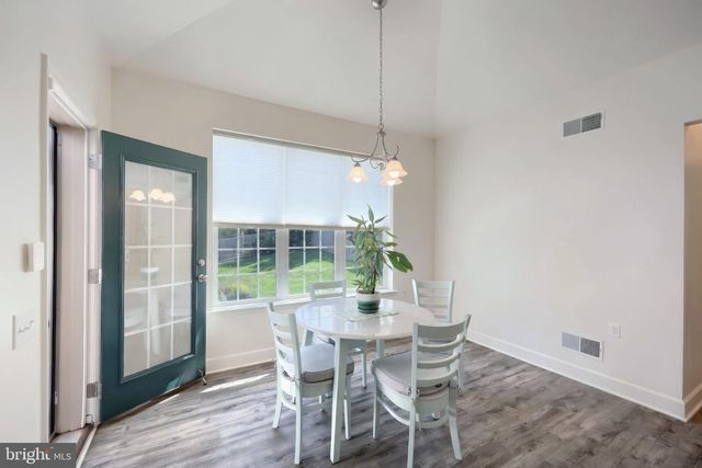 50 FOX RUN RD, Hanover, PA 17331