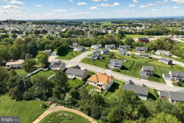 50 FOX RUN RD, Hanover, PA 17331