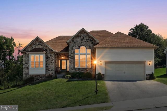 50 FOX RUN RD, Hanover, PA 17331