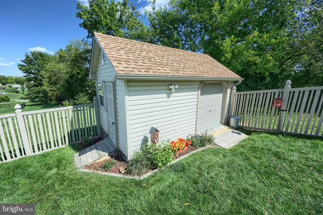 50 FOX RUN RD, Hanover, PA 17331