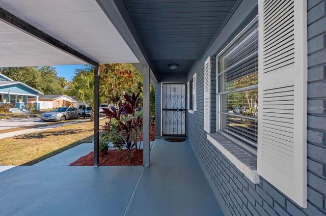 1740 W WALNUT STREET, Tampa, FL 33607