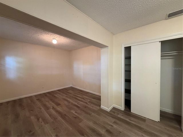 1740 W WALNUT STREET, Tampa, FL 33607