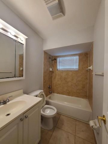 96 SE 3rd Avenue A, Deerfield Beach, FL 33441