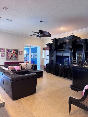 9494 SW 125th Ter, Miami, FL 33176