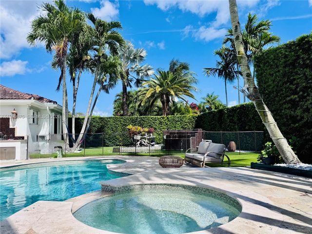 9494 SW 125th Ter, Miami, FL 33176