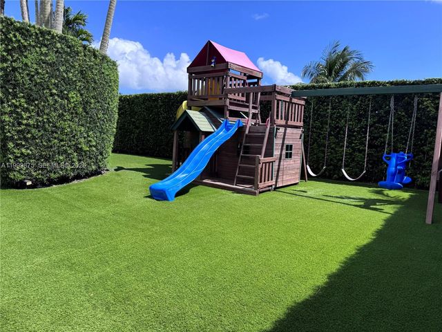 9494 SW 125th Ter, Miami, FL 33176