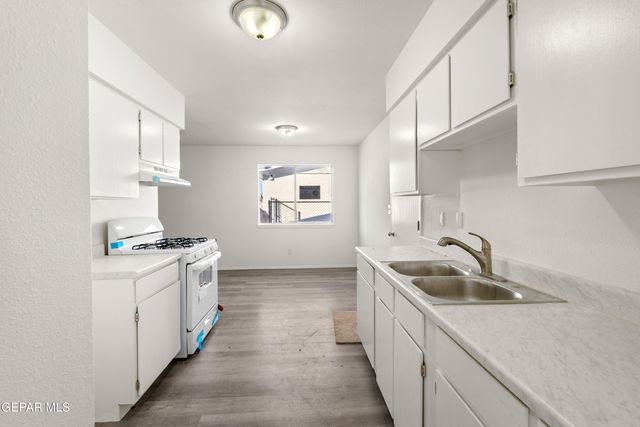 10701 OPALSTONE Street, El Paso, TX 79924