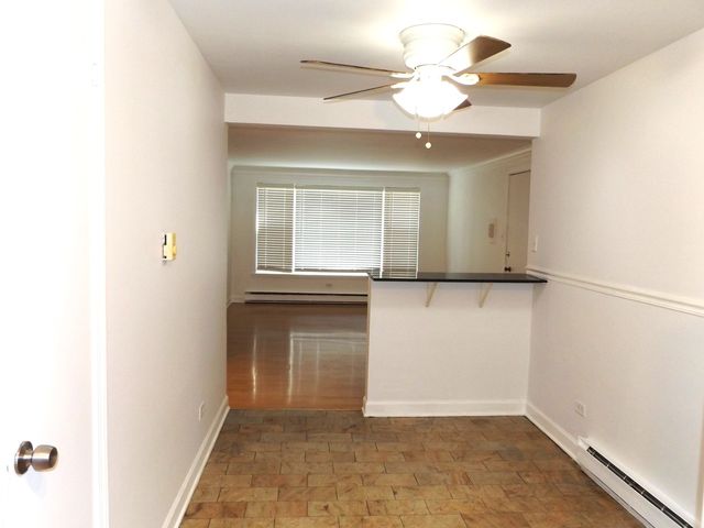 8751 W 79th Street 1, Justice, IL 60458