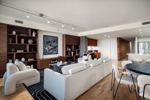 1431 Pacific Highway 315, San Diego, CA 92101