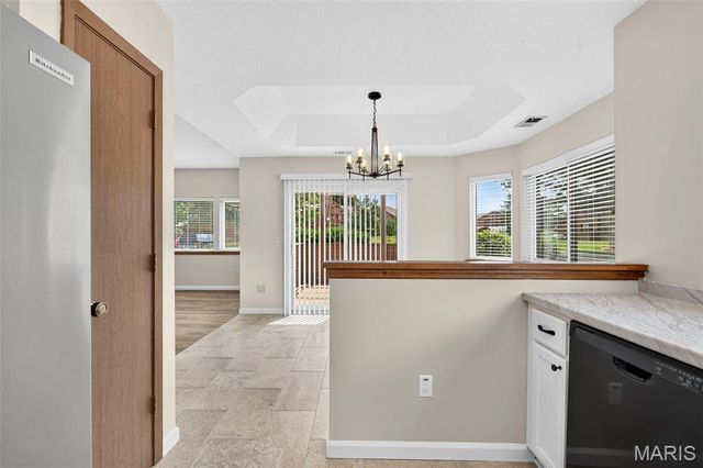 1401 Hemingway Lane H, Weldon Spring, MO 63304