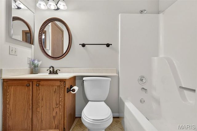 1401 Hemingway Lane H, Weldon Spring, MO 63304