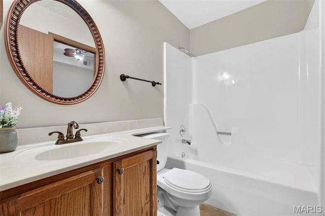 1401 Hemingway Lane H, Weldon Spring, MO 63304