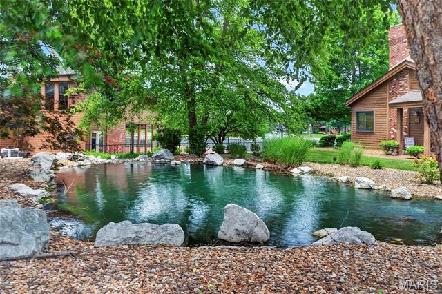 1401 Hemingway Lane H, Weldon Spring, MO 63304