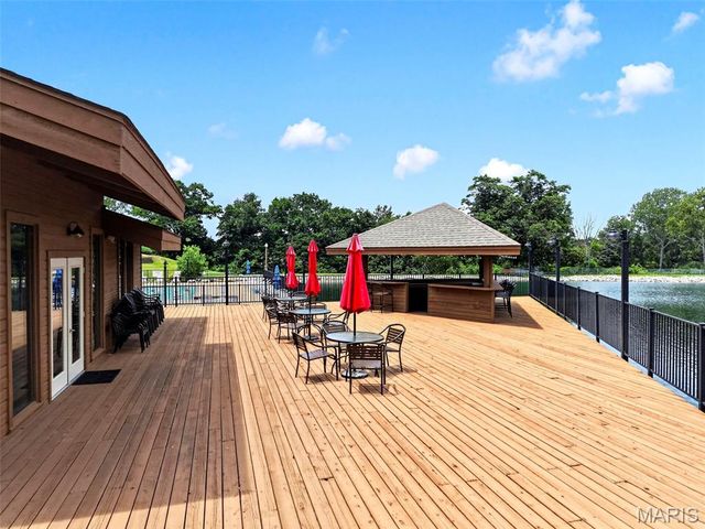 1401 Hemingway Lane H, Weldon Spring, MO 63304