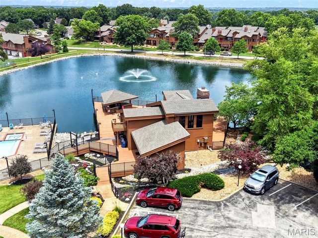 1401 Hemingway Lane H, Weldon Spring, MO 63304