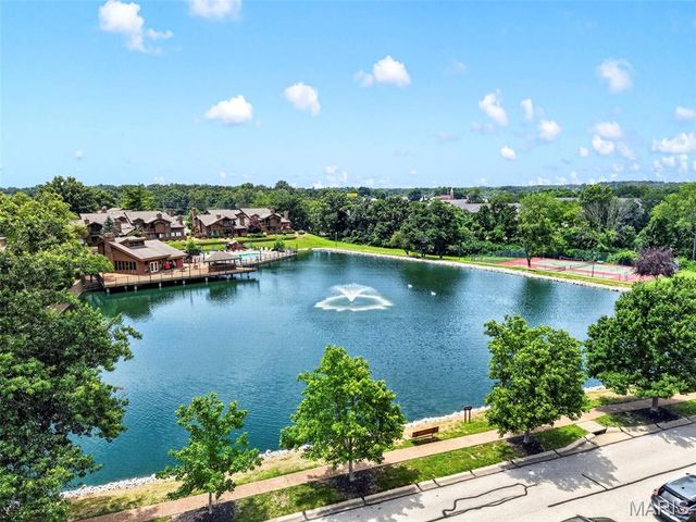 1401 Hemingway Lane H, Weldon Spring, MO 63304
