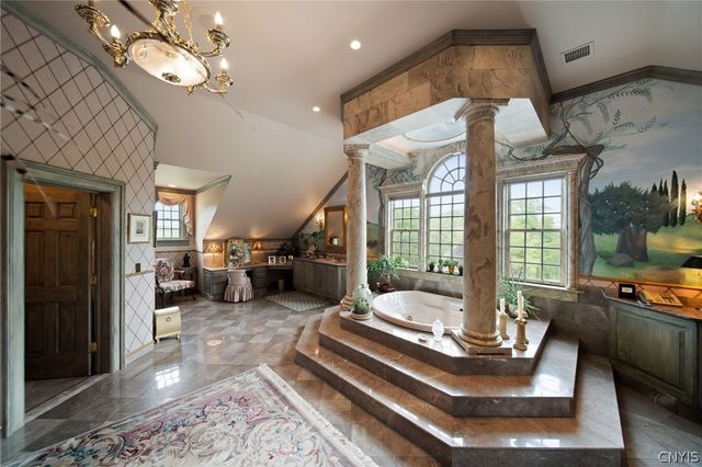 15 Meadowood Lane, Chenango, NY 13901