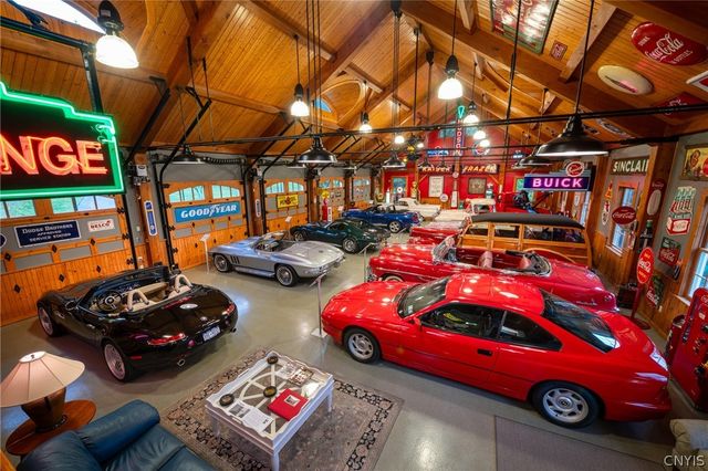 15 Meadowood Lane, Chenango, NY 13901