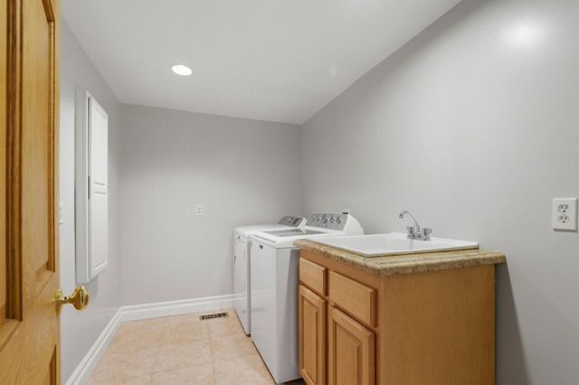 12387 Stonebrook Drive, Los Altos Hills, CA 94022