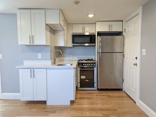 293 Fayette St 3, Quincy, MA 02170