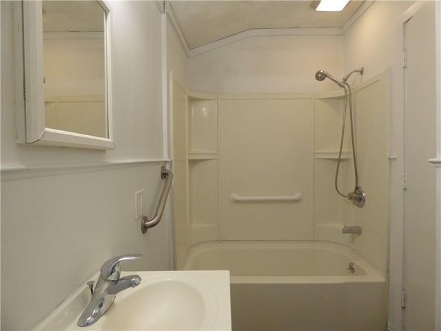 6101 Lane Avenue, Raytown, MO 64133